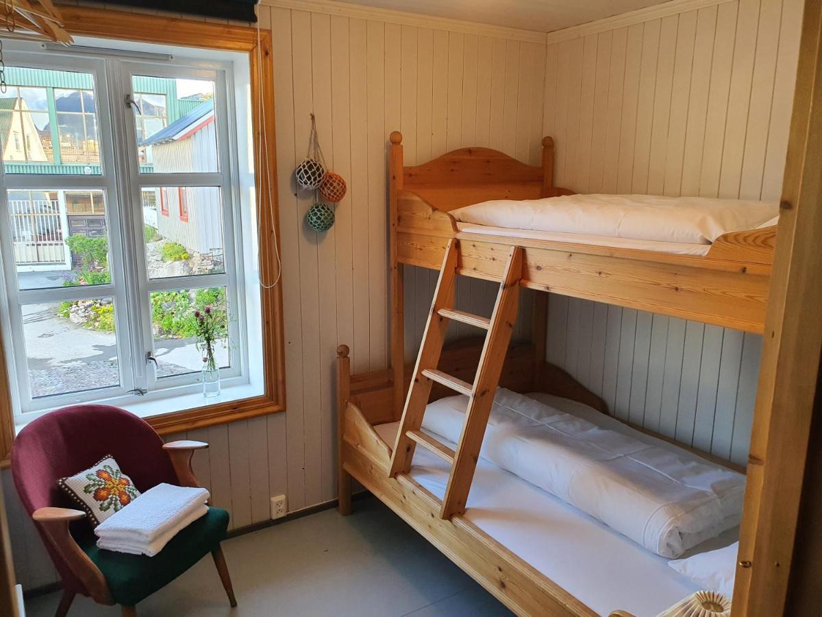 Heimbrygga Restaurant&Accommodation Skrova Extérieur photo